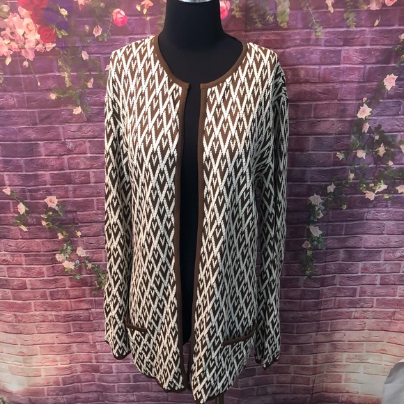 Valentino Sweaters - Vintage Valentino “V” Pattern Knit Cardigan 46/10